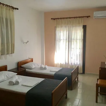 Artemis Holidays * Kalogria (Sithonia)