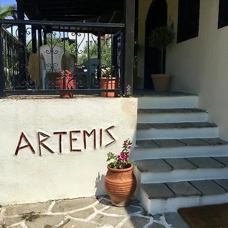 Artemis Holidays *